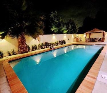 Reseda House | Luxury Guesthouse