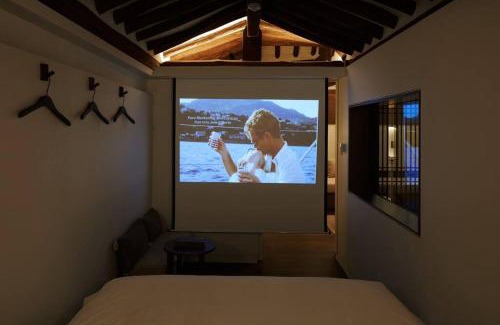 Seochon Villa | Luxury Hanok Stay Elegance
