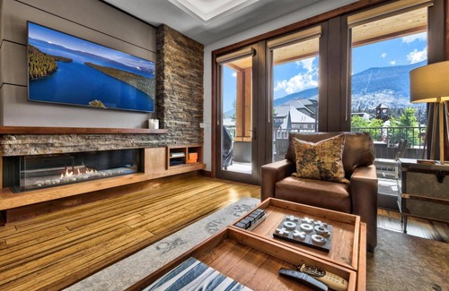 Lakeside Park Condo | Luxury Heavenly Condo, Games, Gondola Views from Patio, Beach Access, Pool and Hot Tub