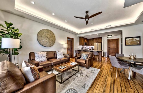Lakeside Park Condo | Luxury Heavenly Condo, Games, Gondola Views from Patio, Beach Access, Pool and Hot Tub