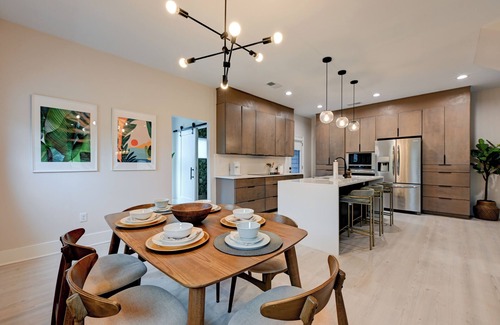 New Pathways House | Luxury High End Downtown Living