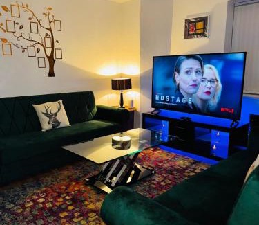 Old Trafford Apartment | Luxury Holiday Apartments