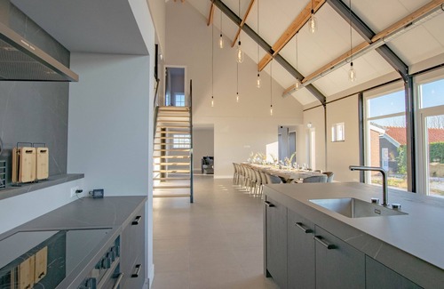 Lage Zwaluwe House | luxury holiday home with en-suite rooms