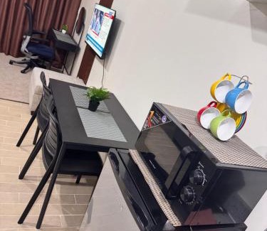 Luzon Apartment | Luxury Home Comfort At Manhattan Plaza Cubao WiFi