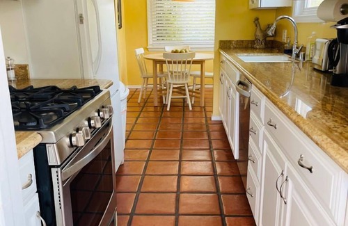 Clarkdale House | Luxury Home In a Family Friendly Location With Private Garden