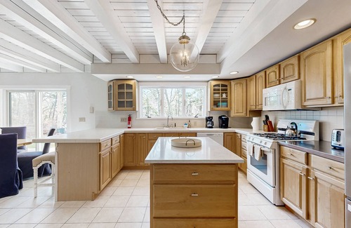 Oak Bluffs House | Luxury home with private pool & foosball - near 3 towns & many beaches