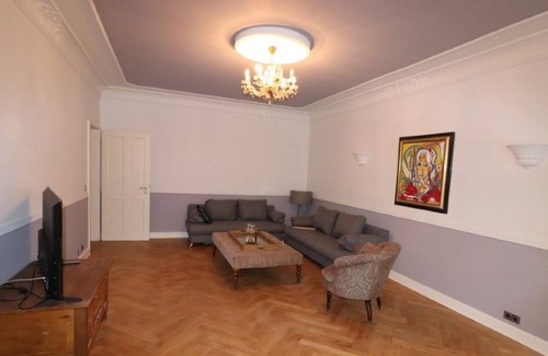 Duesseltal Apartment | Luxury Home2You in Düsseldorf for Business and Holiday