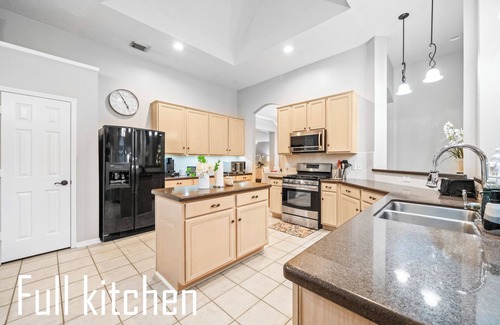 Spring House | Luxury HOUSE 4 BEDROOM & 3 Bath