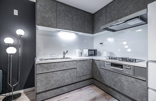 Higashi-osaka House | Luxury house 40 min to KIX parking by 711 - Comfort Villa/Osaka Ōsaka