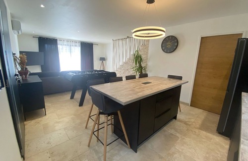 Carpentras Villa | Luxury House Familys