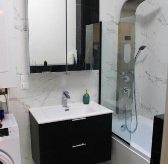 Raszyn Apartment | Luxury House with Garden near Chopin Airport