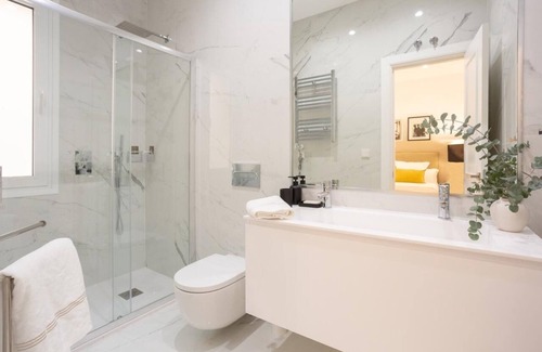 Milla de Oro Apartment | Luxury in downtown Madrid.