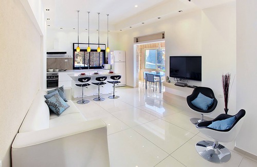 Emek Refaim Apartment | LUXURY IN GERMAN COLONY. 3 BEDROOM