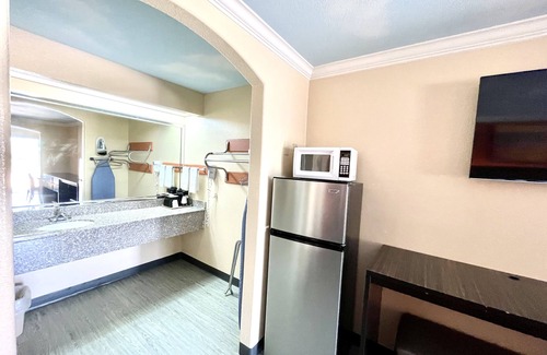 Liberty Hotel | Luxury Inn & Suites Liberty