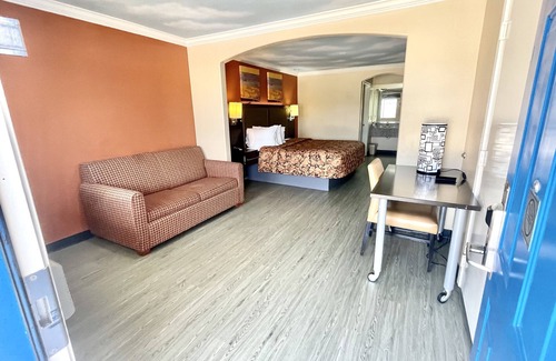 Liberty Hotel | Luxury Inn & Suites Liberty