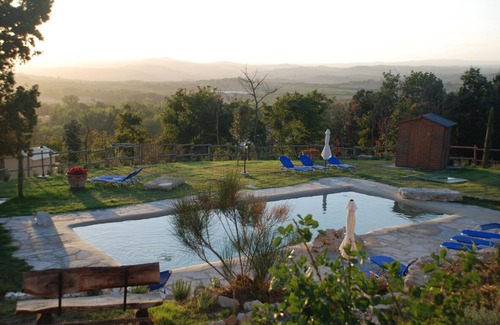 Rapolano Terme Villa | Luxury Villa W/Spa, Jacuzzi, and Massage Wellness