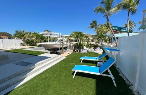 Lime Grove Estates House | Luxury Key Largo Ocean View Pool Jacuzzi Home with Boat Slip