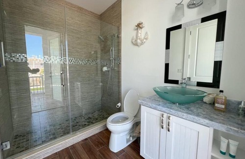 Lime Grove Estates House | Luxury Key Largo Ocean View Pool Jacuzzi Home with Boat Slip