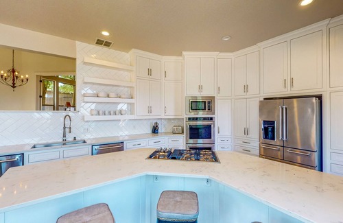 Lake Bridgeport House | Luxury lake home with stunning water views, gourmet kitchen, hot tub & office