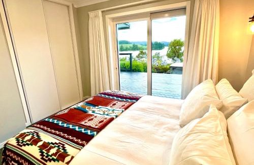 Mangakino House | Luxury Lake House Retreat