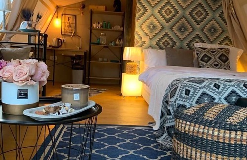 Tesila Bed & Breakfast | Luxury Lake House & Glamping