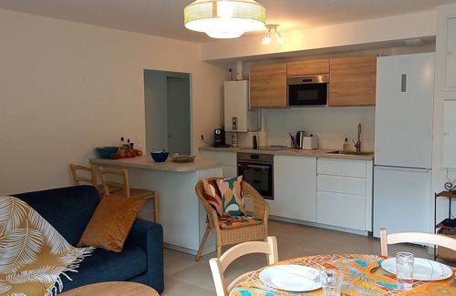 Soorts-Hossegor Apartment | Luxury Lakeside T3: Modern, Bright, Near Beach, WiFi, Parking