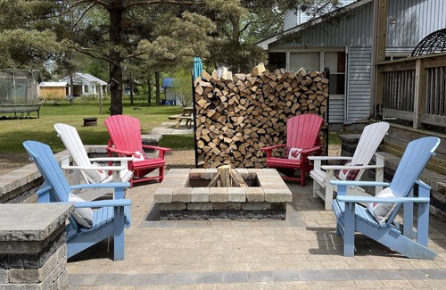 Long Point Cottage | Luxury lakeside Retreat