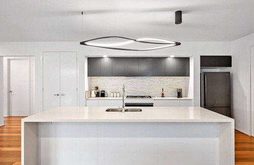 Point Lonsdale House | Luxury Large Home - LATE CHECK OUT Feb-Nov 2025