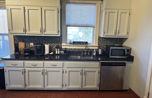 Lenox House | Luxury Lenox Townhouse