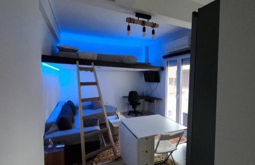 Piraeus Apartment | Luxury Little Loft Heaven
