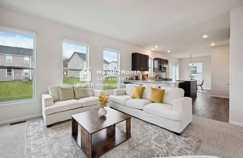 Whittaker House | Luxury Living Residence On Silo Dr #42177