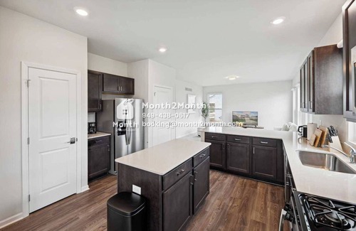 Whittaker House | Luxury Living Residence On Silo Dr #42177