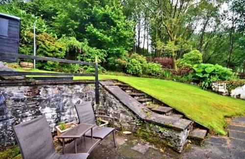 Arrochar Cottage | Luxury Loch Views Cottage & Hot Tub Retreat