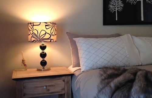 Whangateau Cabin | Luxury lodge accommodation with stunning views