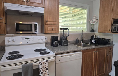 Prince George Apartment | Luxury Lodge Getaway II. w/Wi-Fi & AC in awesome PG. Close to University of PG