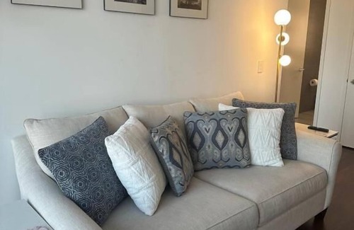Hell's Kitchen Apartment | Luxury Loft Midtown NYC