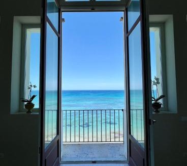 Trapani City Centre Apartment | Luxury Loft on the Sea