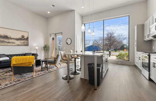 Windsor Park Apartment | Luxury Loft Style Apartment