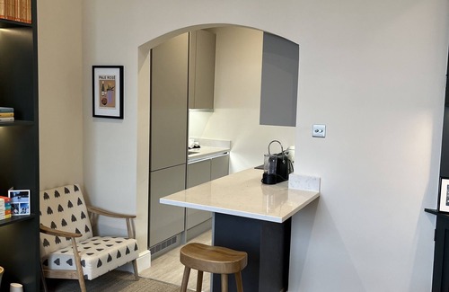 Pimlico Apartment | Luxury London Apartment, 2 br near Buckingham Palace, Pimlico, Victoria station