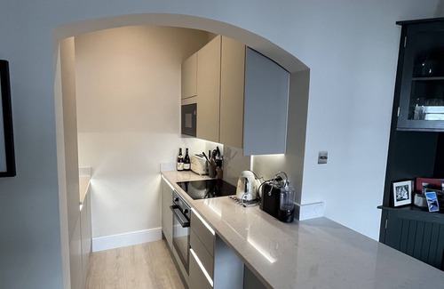 Pimlico Apartment | Luxury London Apartment, 2 br near Buckingham Palace, Pimlico, Victoria station
