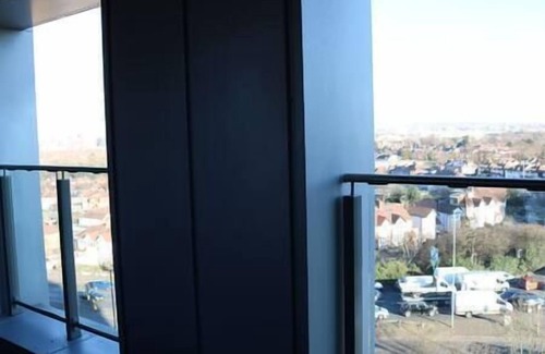 Hanger Hill Apartment | Luxury London Living