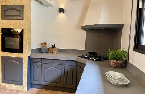 Rampieux Villa | Luxury Maison Saint-Blaise near Monpazier - with private heated pool and garden