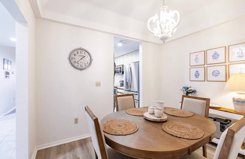 Burnt Store Marina Condo | Luxury Marina Condo Retreat