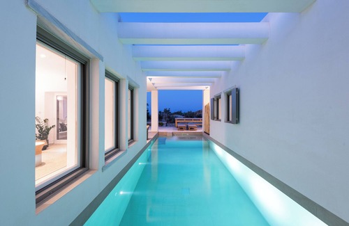 Piso Livadi Villa | Luxury Moca beachfront villa, with heated pool, Paros Island