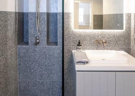 Reid Apartment | Luxury modern CBD ground floor apartment.