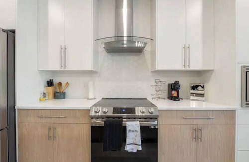 Calgary House | Luxury Modern Home - Livingstone