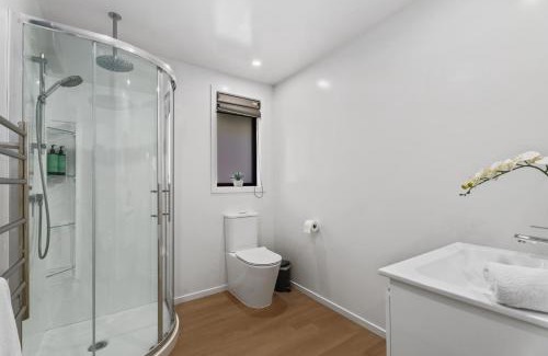 Lower Shotover Apartment | Luxury & Modern Living Home & Apartment