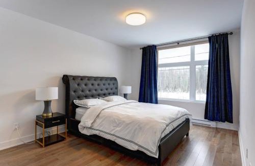 Mirabel Apartment | Luxury New Home - with Parking