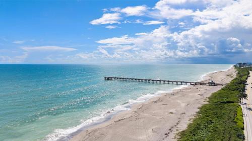 The Bluffs Villa | Luxury New Modern Beach Mansion in BEST Location!