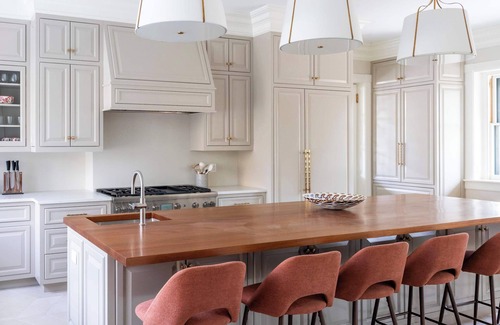 Top of the Hill Apartment | Luxury Newport Estate